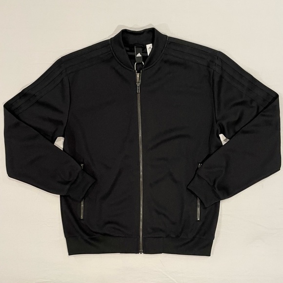 New Adidas Elevate Track Jacket Mens Medium Tricot TT Black Tonal Logo 3 Stripes - Picture 1 of 3